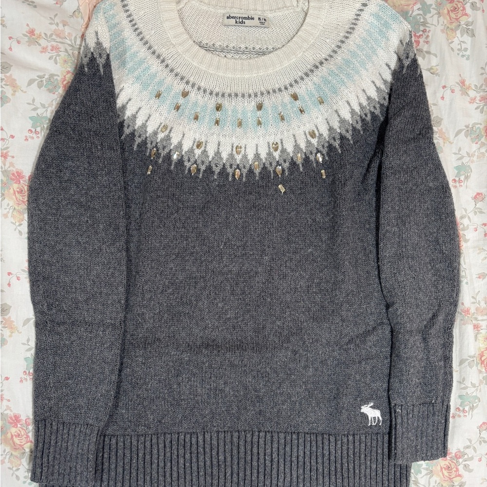 Abercrombie & Fitch Gray Crew Neck Sweater with White Accents